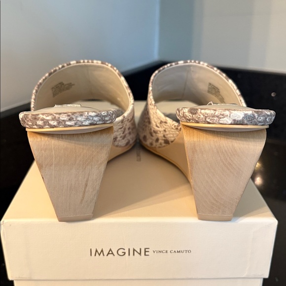 *Vince Camuto IM-DAHRA ROCCIA White Gold DOMINO Snake Print Open Toe Wedges - Picture 7 of 16